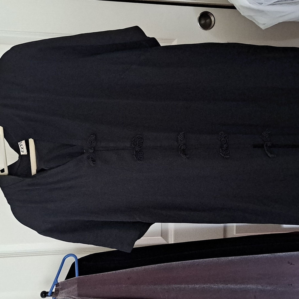 Dress - Picture 2 of 3